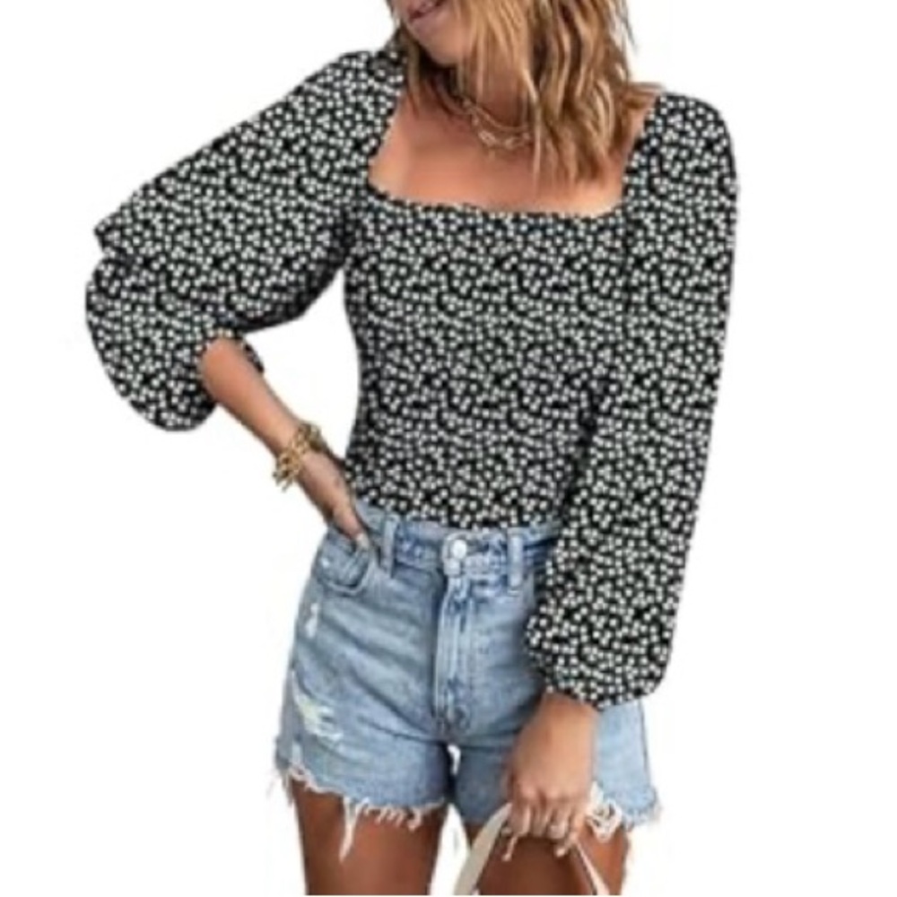 Unique Square Nevkline Oversized Puffed Sleeves Wear It On Or Off The Shoulders💙
